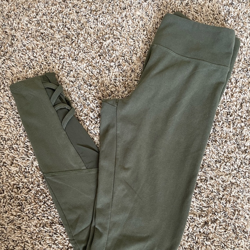 Balanced Collection Green leggings